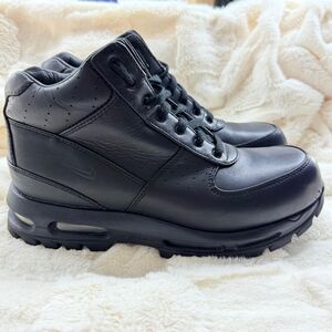 Nike Air Max Men's Black Leather Boots